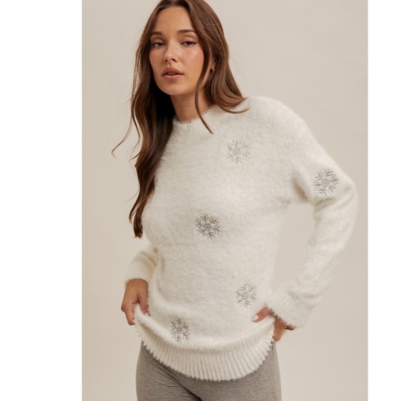 Hem & Thread Sweaters - "The Jocelyn" Snow Flake Embroidered Fuzzy Sweater